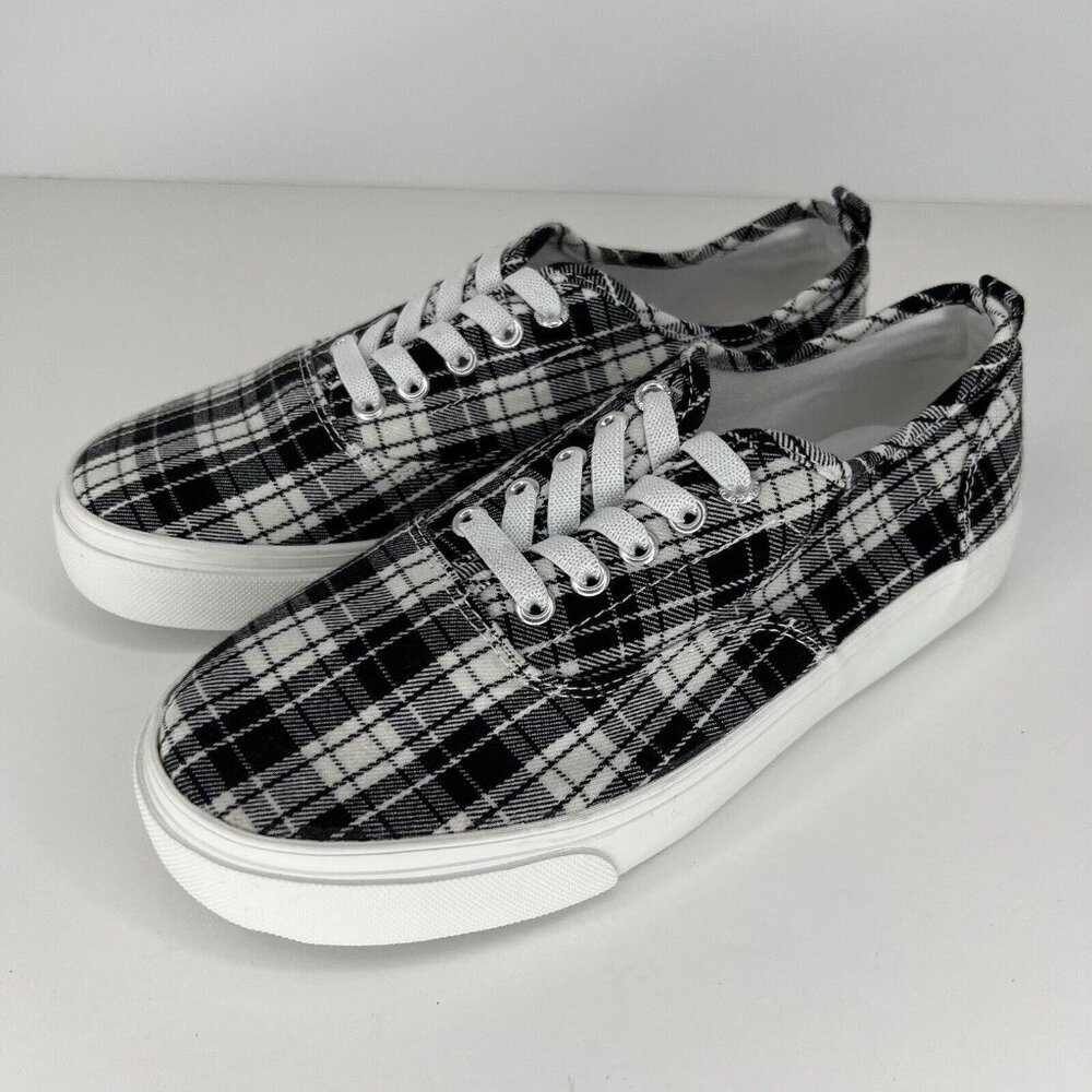 Old Navy Plaid Flannel Black and White Lace-Up Sneakers Kids Youth Size 3